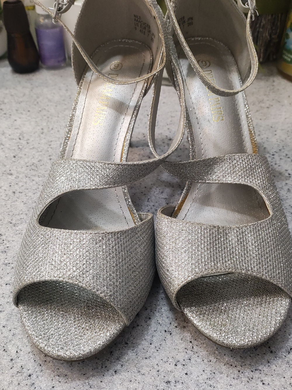 Dream Pairs🎇✨Glittery Silver Women’s Peep-Toe Heel Sandals